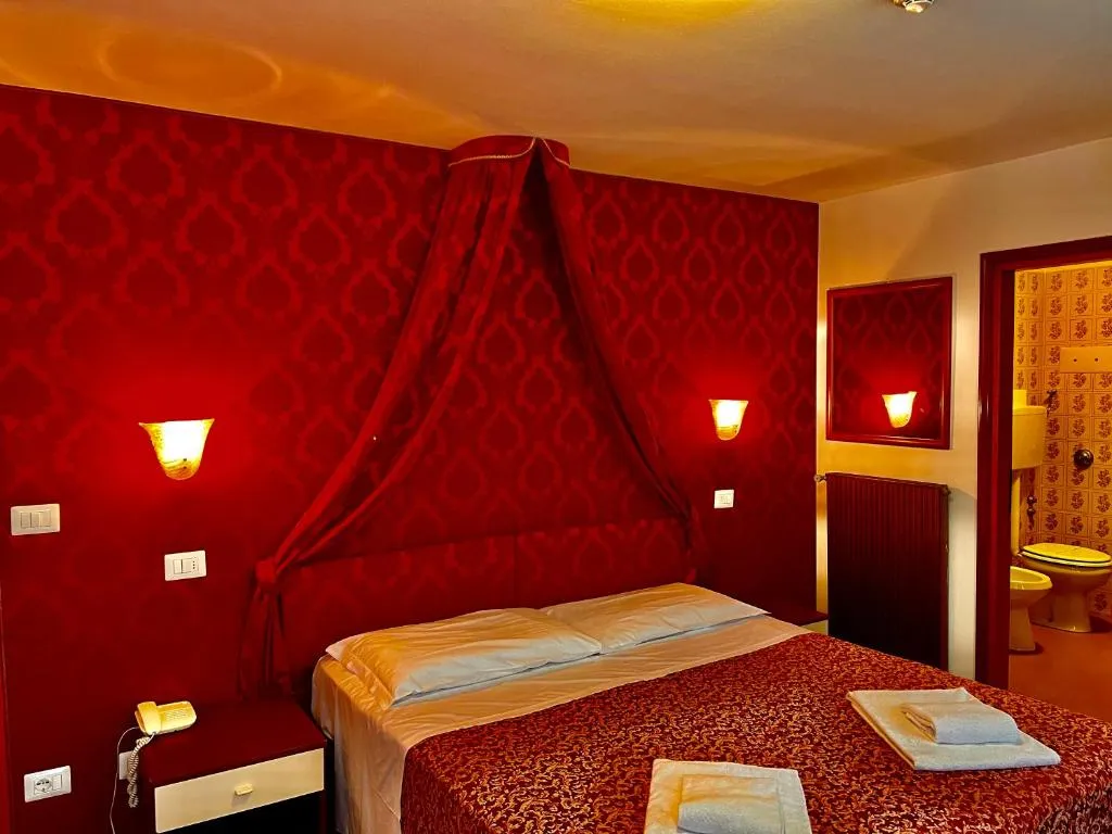 Classic Triple Room